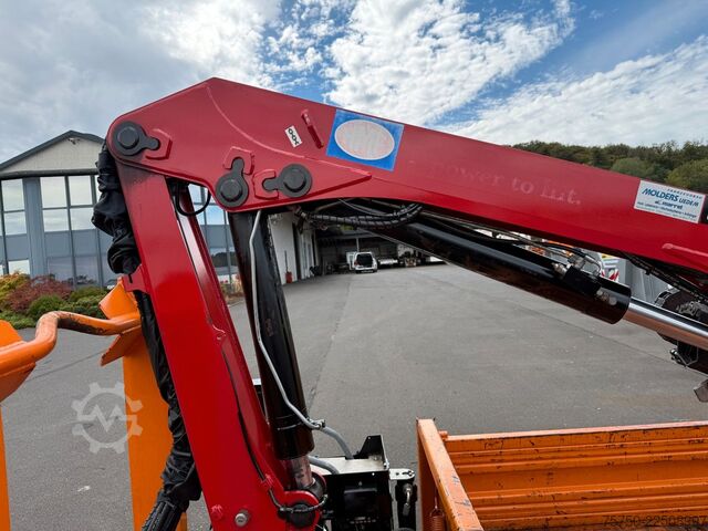 Kroghejselastbil  Abrollcontainer mit HMF Kran 835 Funk