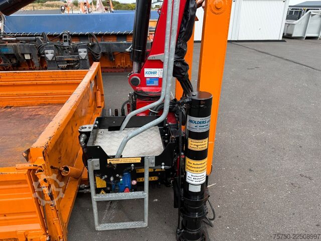 Kroghejselastbil  Abrollcontainer mit HMF Kran 835 Funk