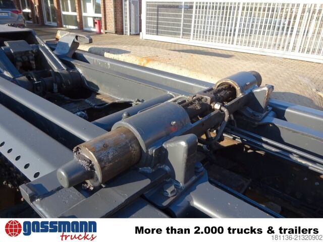 Camion scarrabile Iveco AT260S40 6x2, Lenk-/Liftachse