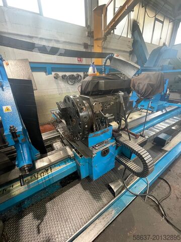 CNC soustruh GIANA GFP12CNC