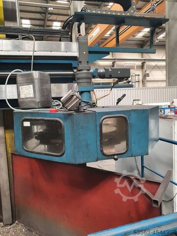 VTL 33 CNC wyjątkowa wysokość 3600 UMARO 3 m SC 33 CNC toolmagazine
