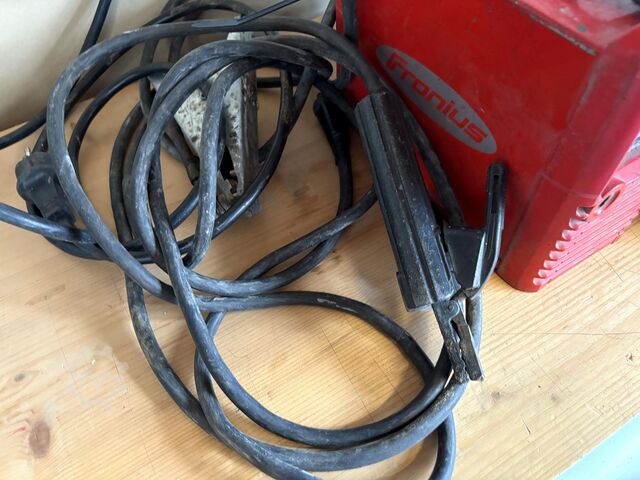 Máquina de soldadura por electrodos FRONIUS TP1180