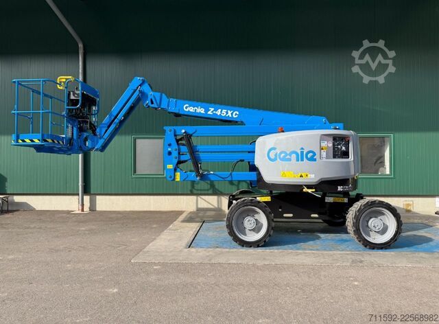 Plataforma telescópica articulada Genie Z-45 XC