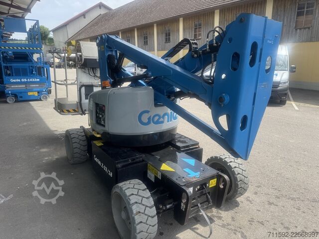 Plataforma telescópica articulada Genie Z-33/18