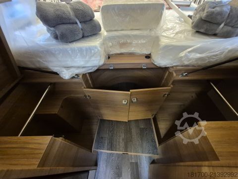 Félintegrált lakóautó Knaus Van TI 640 MEG VANSATION *'TraumMobil*Automatik*4000kg*