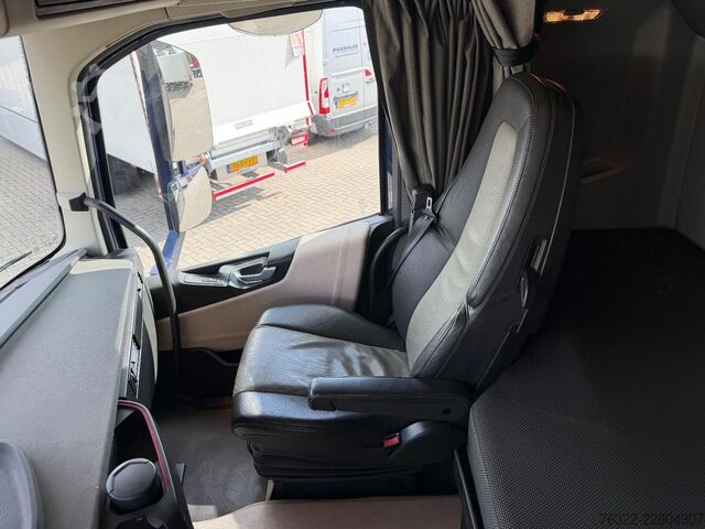 Standardni SZM Volvo FH 460 GLOBETROTTER XL / DYNAMIC STEERING / I-P...