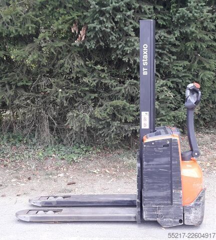 Empilhador manual TOYOTA BT SWE 080L