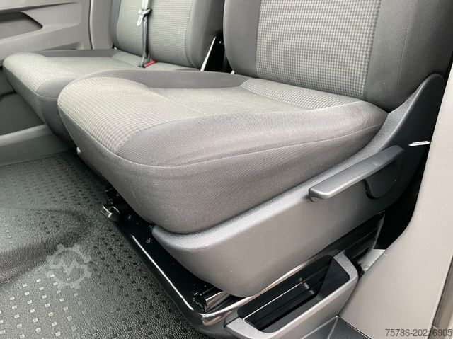 Skåpbil VOLKSWAGEN T6.1  L1 KA/ AC/ 3 Sitze/ AHK/ Komfort-Paket