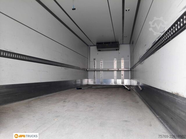 Rashladni kamion VOLVO FL 240 Tiefkühlkoffer ATP Carrier 1150 LBW 2t