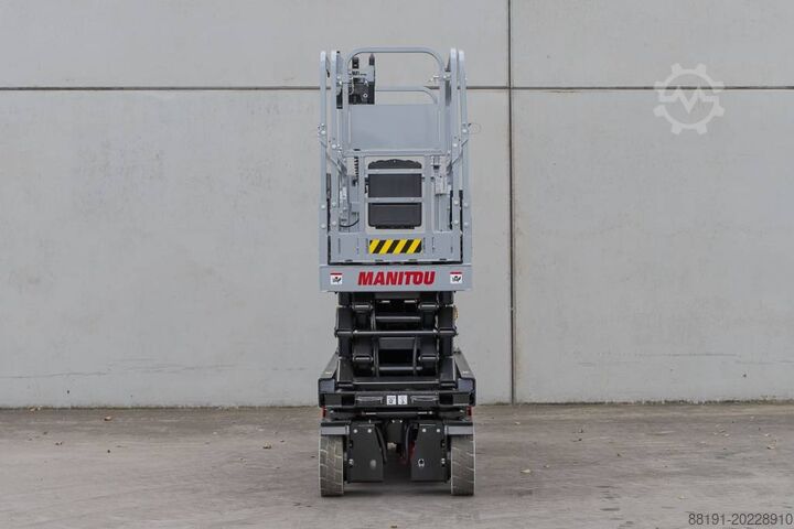 Elevador de tesoura Manitou SE 1008
