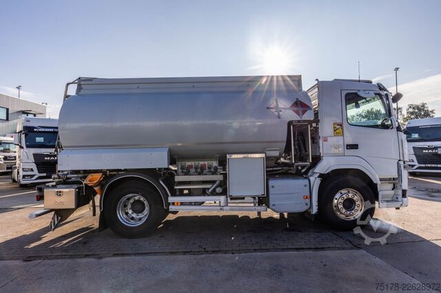 Tanker VOLVO FM 500 +MAGYAR 13.500 L /3COMP