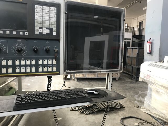 Vertikalt bearbetningscenter Takumi V10