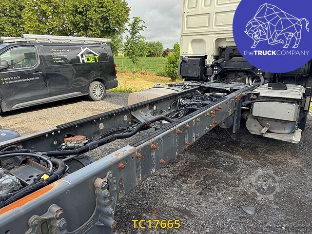 Šasija sa taksijem DAF XF 440