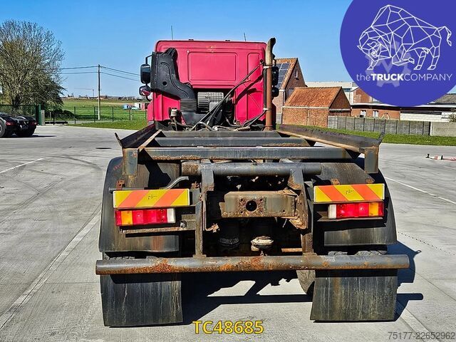 Chassi med hytt DAF 85 CF 360