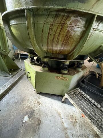 Vibrációs sorjázógép kör alakú vibrátorral RÖSLER R 620 EURO