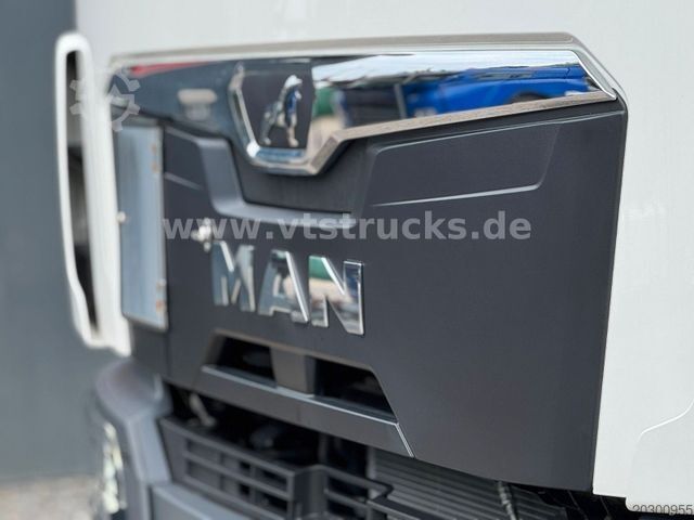 Truck mounted crane MAN TGM TG3 18.320 4x4 HMF Ladekran Pritsche