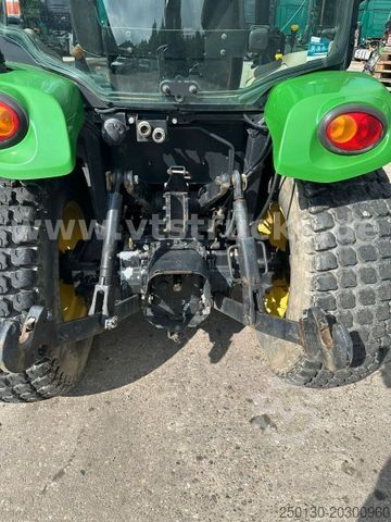 Yard tractor John Deere 3520 4x4 Hofschlepper Rasenbereifung