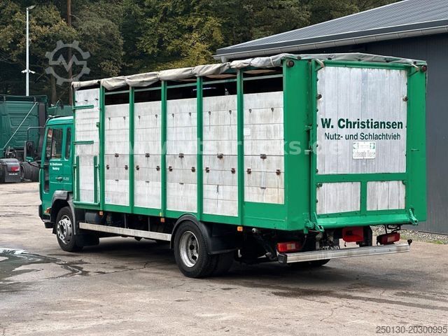 Cattle truck VOLVO FL 6 220 Viehaufbau