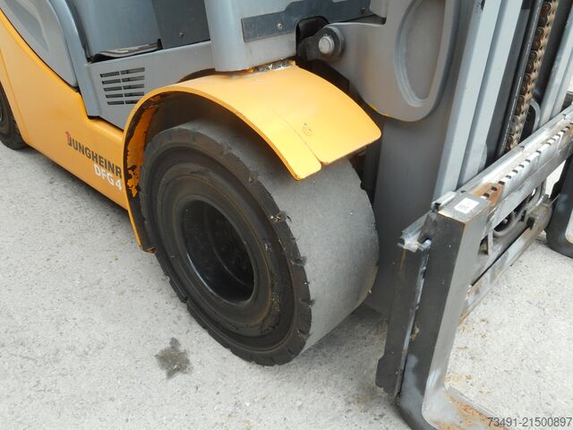 Gabelstapler Jungheinrich DFG 425s Triplex 4,4m + SS + 4. Kreis