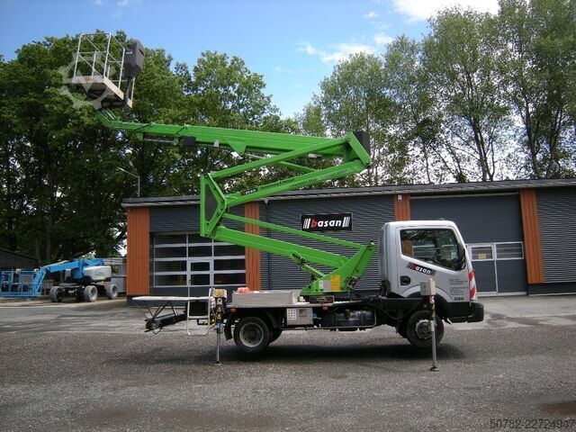 Bras articulé Nissan Cabstar mit GSR E210PX
