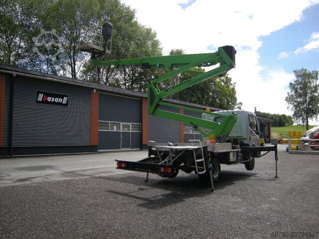 Bras articulé Nissan Cabstar mit GSR E210PX