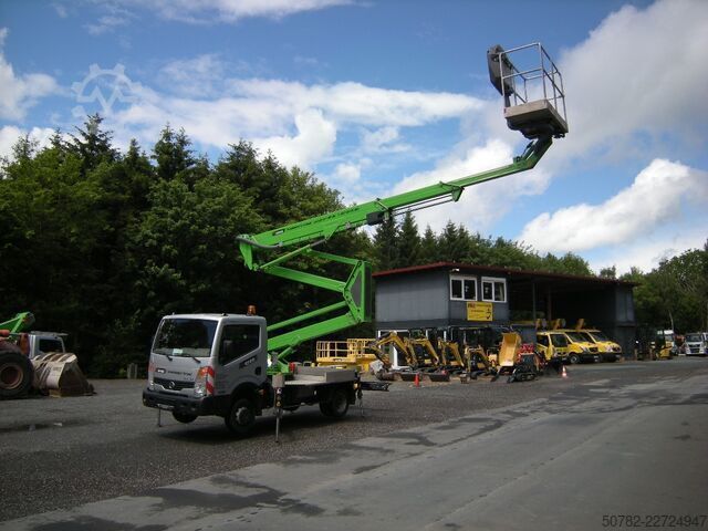 Bras articulé Nissan Cabstar mit GSR E210PX