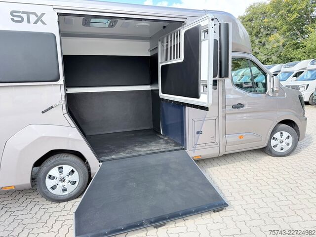 Transportador de gado RENAULT Master STX 5 Sitzer Haras ex. Lang Automatik