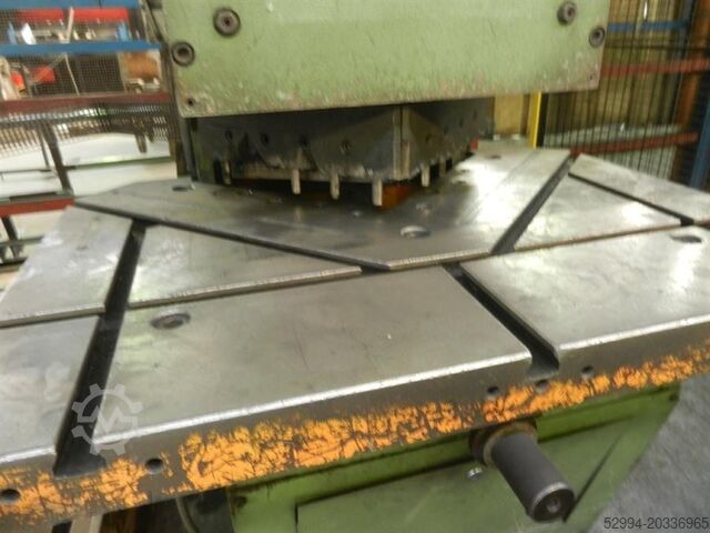 Hydraulische hoeknotcher Comaca 300 x 10 mm (fixed)