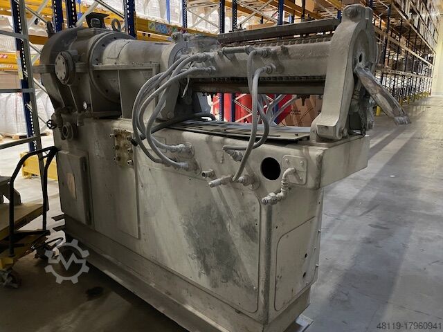 Extruder PLK 100 s jedním šnekem Buss PLK 100
