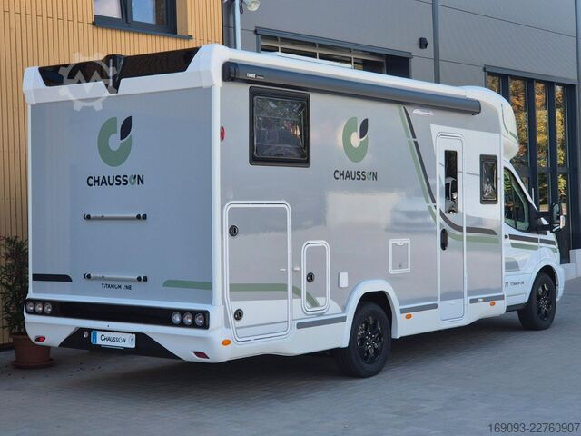 Félintegrált lakóautó CHAUSSON 777 Titanium Line *MJ27*Arctic*Hubbett*Navi*4,1t