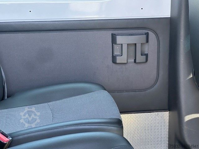 Minibus MERCEDES-BENZ Sprinter 316 Rollstuhllift  2 x KLIMA  8-Sitzer