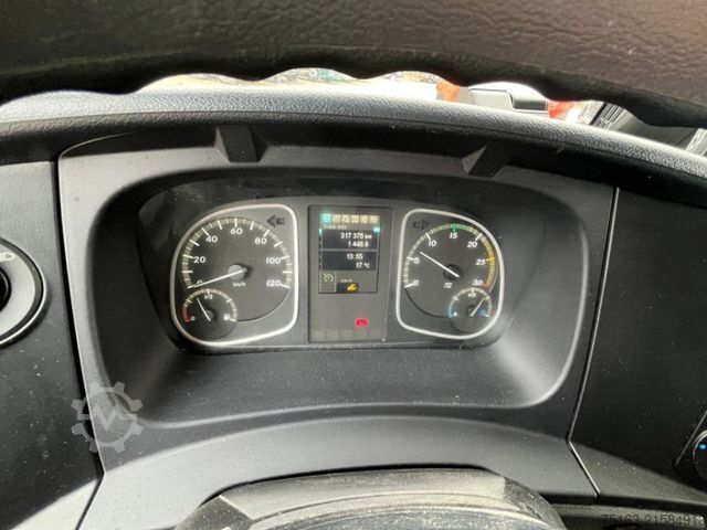 Box van MERCEDES-BENZ Atego 816 L Standardkoffer LBW LBW 1 to