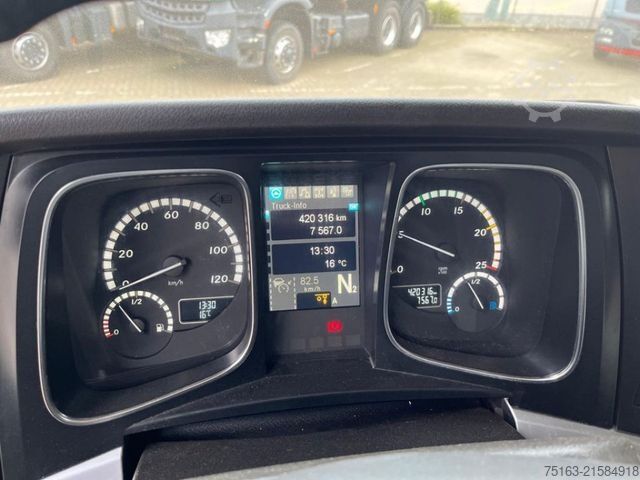 Flatbed truck MERCEDES-BENZ Actros neu 2558 L 6x2 Pritsche Kran Fassi 445 45