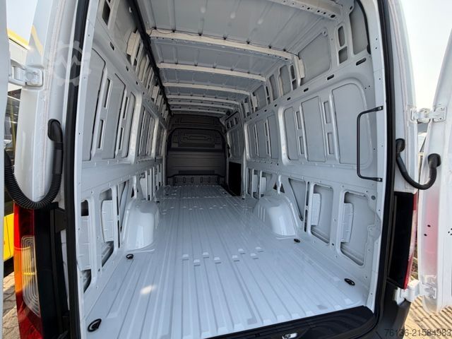 Højt tag varevogn MERCEDES-BENZ Sprinter 317 CDI Automatik LED Klima Maxi L3H2