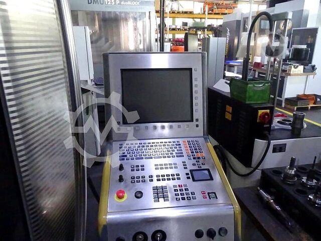 Universal machining center Deckel Maho DMU 80T