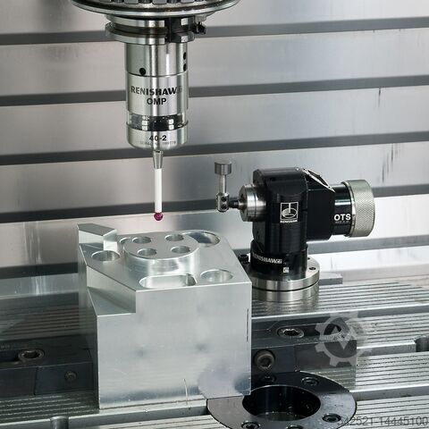 Megmunkáló központ DMG MORI cmx 1100v
