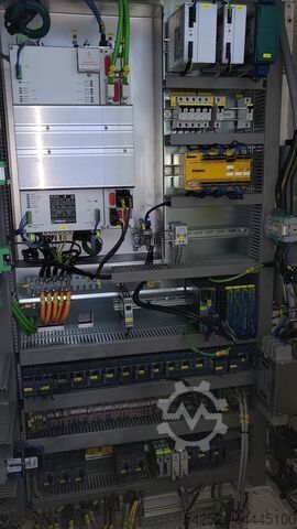 Megmunkáló központ DMG MORI cmx 1100v