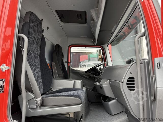 Samochód do przewozu napojów MERCEDES-BENZ Atego 823 Klima Tempomat Spurhalte Kamera AHK