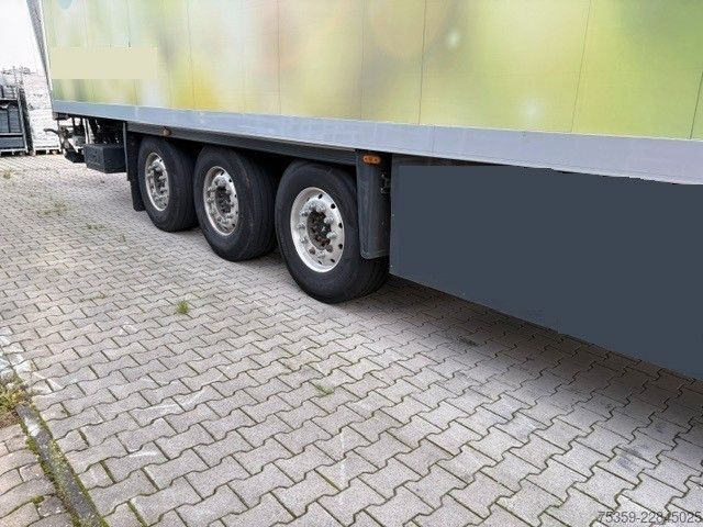 Koeloplegger SCHMITZ CARGOBULL Tiefkühlauflieger mit Thermo King