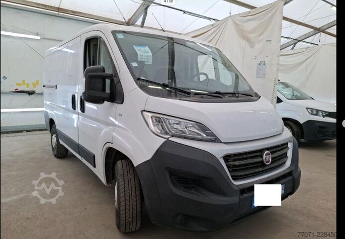 Furgão de painéis FIAT Ducato Kasten  L1H1*Klima*Navi*Kamera*Tempomat*