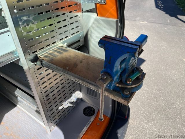 High top van VOLKSWAGEN T6 4 MOTION EXTRA HOCHDACH REGALSYSTEM