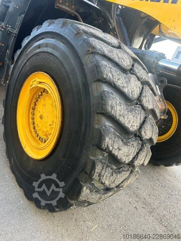  Komatsu WA500-8E0