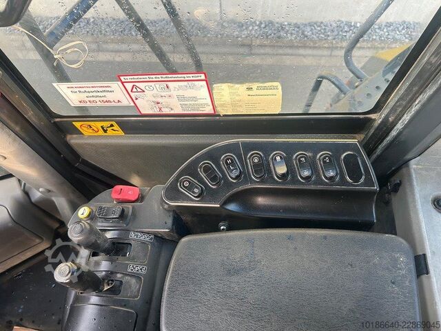  Komatsu WA500-8E0