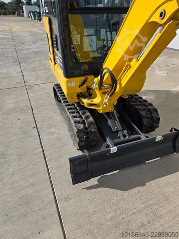  Komatsu PC17R-5