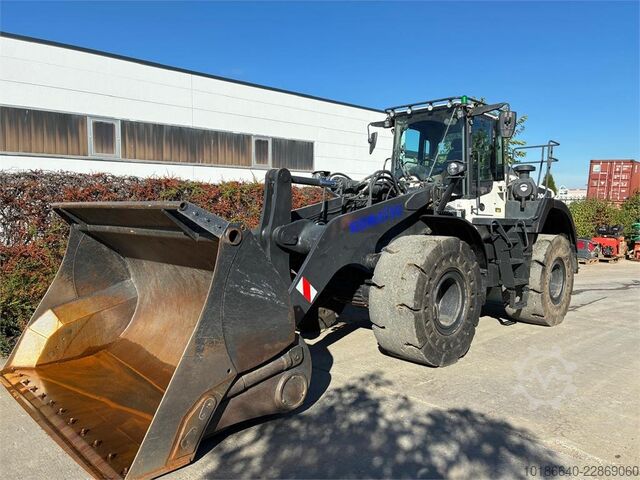  Komatsu WA380-8E0HL