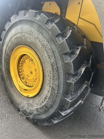  Komatsu WA500-8