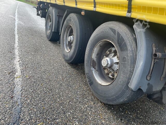 Schuifzeilen Tracon Trailers TO 3 Stuuras / Lift-as / Sluitende Laadklep / N...