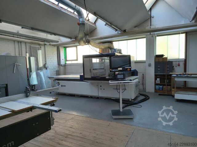 CNC obráběcí centrum SCM Morbidelli N100