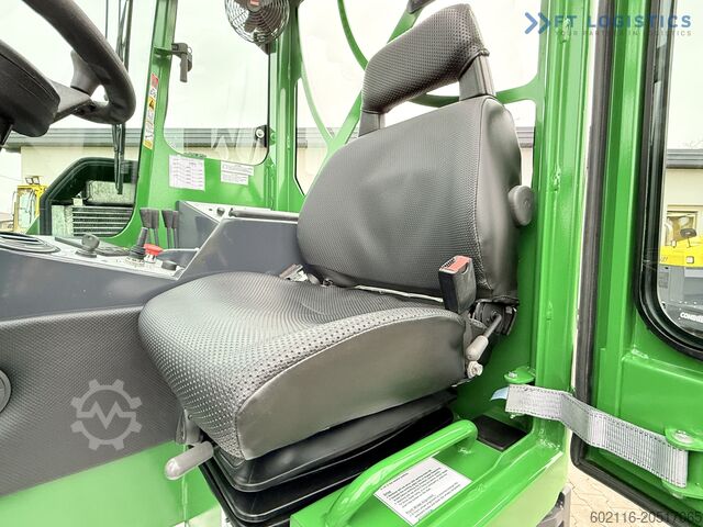 Wózek widłowy czterokierunkowy Combilift C4500 WIDE FORK POSITIONER DIESEL DUPLEX