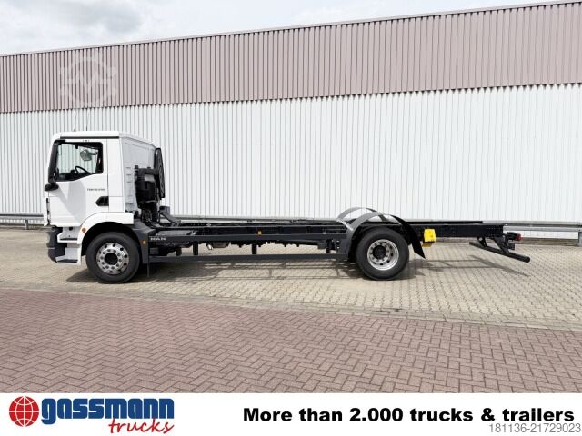 Șasiu de camion MAN TGM 18.290 4x2 BL CH, Navi, LED